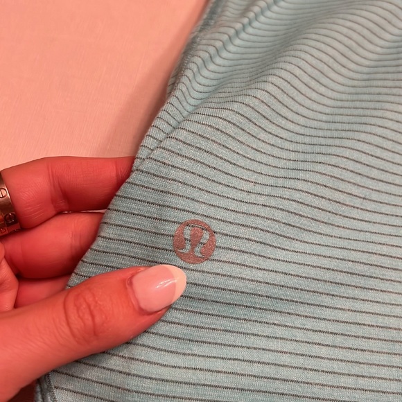 46. Lululemon What The Sport Singlet Teal - Picture 3 of 3